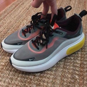 Nike Air Max Dia SE